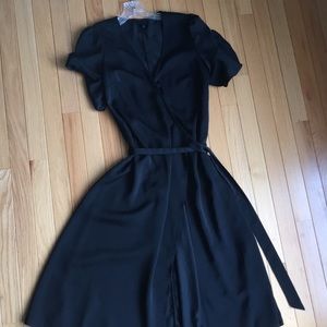 WHO WHAT WEAR - Black Wrap dress
